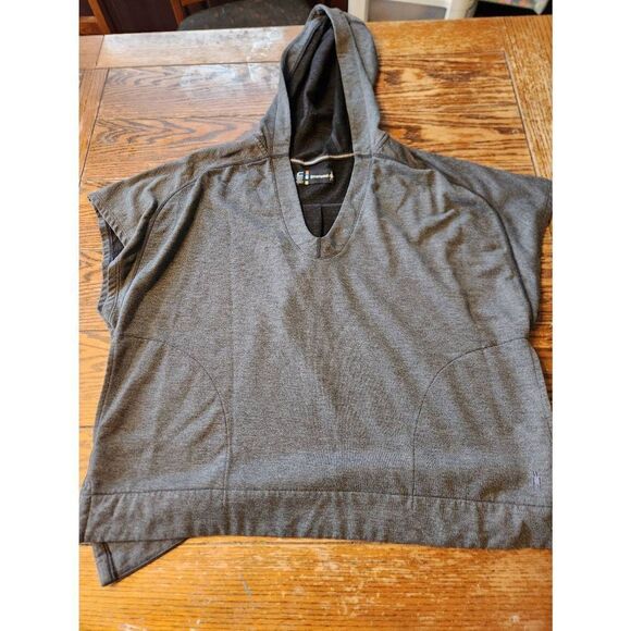 Smartwool Active Reset Hooded Pullover in Charcoal sz Medium - Picture 1 of 4